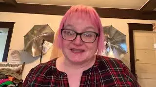 @aimeechretien #poshmarkhearthustle application video!