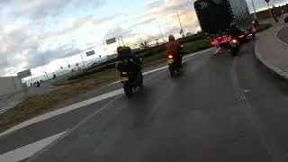 Porque no se debe adelantar por la derecha?