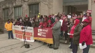 UChicago Medicine nurses vote to authorize strike