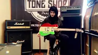 Tone Shop Guitars Exclusive Reverend Charger in Three-Tone Sparkle Finish