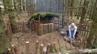 BUSHCRAFT SHELTER WITH GARDEN