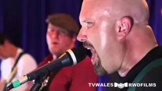 THE SYMPHOMANIACS live at 'tvwales MUSIC NIGHTS' - Kings Of Leon - Sex on Fire