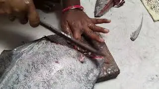 I Found the BEST Way to Cut Black Pomfret Fish at Home