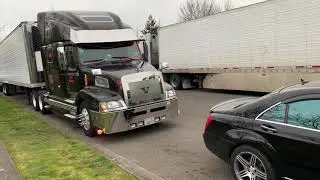 Volvo VNL 770