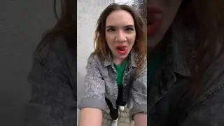 CRAZY AND TELEPORTING GIRL😱 @DumitruComanac  #crazygirl #funny #escaping #funnyvideo #teleport