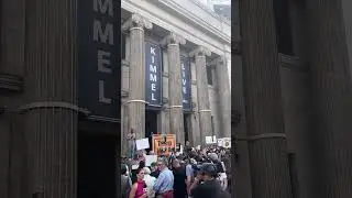 Протест Джимми Киммела в прямом эфире в Голливуде