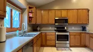 109 Margarets Run Ct, Englewood, OH 45322