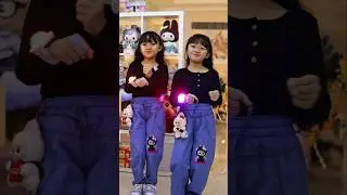JOGET MODE PESAWAT REMIX #trends #jogetviral #twins #dance #kembar