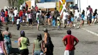 GUERRA DE BOMBITAS DE AGUA EN EL CARNAVAL DE SAN MIGUEL DE AZAPA EN ARICA