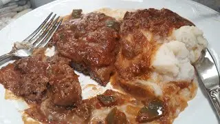 How To Make Cube Steak With Red Gravy  /  Downhome Cooking