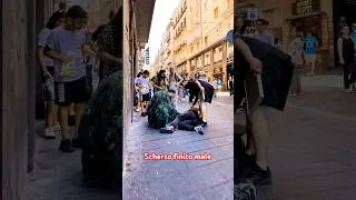 Pianta scherzo Napoli 😂#paura #humor #scherzo #bushman #bushmanprank #prank #pranks #reaction #fyp
