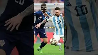 why footballers wear masks 😯