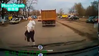 Copy of Funny Phone Accidents   Texting While Walking Fail!