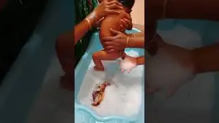 amyra n dadi bath time