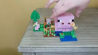 LEGO Minecraft The Baby Pig House Review (Set 21268)