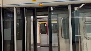 M train(A165/A172)進入堅尼地城掉頭路軌往堅尼地城1號月台￼￼