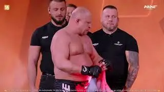 Murański dostaje liścia od Wampirka na ważeniu PRIME MMA