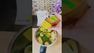 #Let&rsquo;s Make Moringa Smoothie 🥭🥬💚#moringasmoothie #greennutrition#healthyglow #healthylifestyle