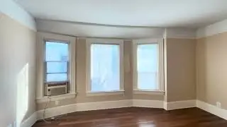 50/50 по адресу 3005 SE Belmont