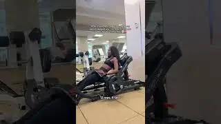Glutes activated 🍑🔥 Machine hip thrusts for maximum booty gains &mdash; slow, controlled, and strong