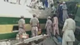 Two express trains collide in Pakistan, killing at least 38