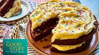 Mary's Superfan Surprise! Red Velvet Cake Recipe | The Good Stuff with Mary Berg