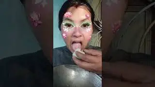 eating tiny mango juice with dry spicy salt food #funnyvideos 😉