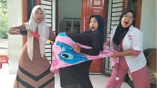 Aneh ‼️😭 Drama Lucu 💢😜 Ibu Hamil Sakit perut Kontraksi melahirkan Di Tarik Pake Selimut