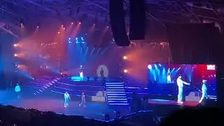 Lay Zhang Yixing Grandline 2 in Malaysia MAMA (I cried lol)