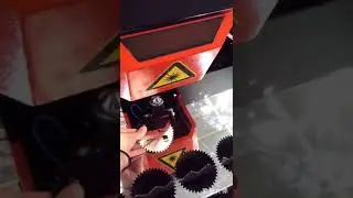 500W Fiber Laser Cutting Machine for cutting stainless steel 0.8 mm (AD)