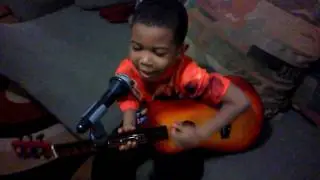 Jaden sings Feliz Navidad
