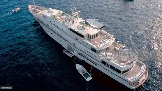 Kingdom 5kr yacht