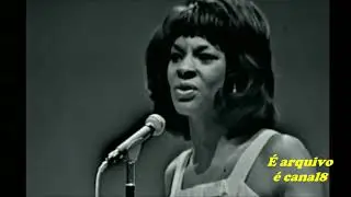 Martha Reeves e as Vandellas --- Dancing in the street ( Dançando na rua ) 1964