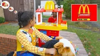 Kids Pretend Play Mcdonalds Drive Thru! Cowgirl Isabel on Horse