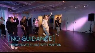 No Guidance | Intermediate class with Mantas | Gravity Dance Studio