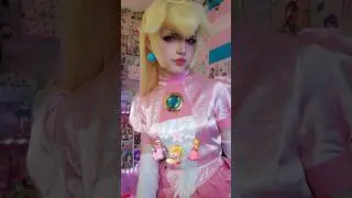Princess Peach cosplay! #cosplay #cosplayer #princesspeach #supermario #mario #mariokart