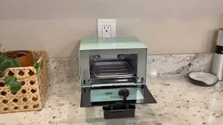 Mini Toaster Oven Cooker for Bread, Bagels, Cookies, Pizza, Paninis by DASH