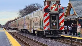 Metra 2025 Operation North Pole Exclusive Service! Jingle Bell Hornshows + Wrap + Lights! 