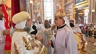 من قداس رسامة ابونا ارسانيوس وجية
