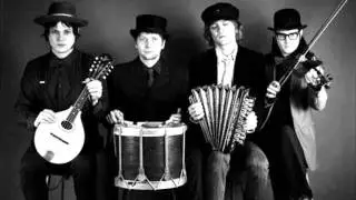 The Raconteurs - The Switch And The Spur