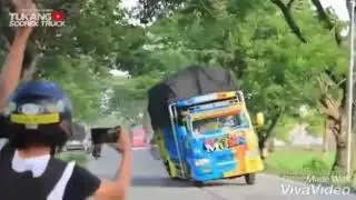 Tukang sodrek truk oleng✌👍😎