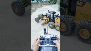 RC Grader looks so real #viral #rc #toys #shorts