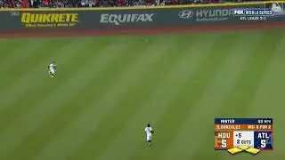 Marwin Gonz&aacute;lez Explota Hit como Emergente Serie Mundial 2021