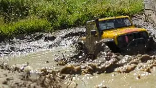 MST CFX-W JEEP TRUCK 1/10 SCALE MUD BOG VIDEO