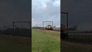 RRF 25 comes through Hulten as a single locomotive with 3 typhoons and a light greeting