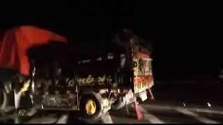 Detik-detik truk api alam Batman Hm Lombok laka di toll // pray for sam heri