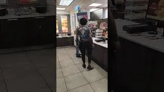 Just trying to get a pumpkin spice frosty #florida #Wendy's #customerservice #fight