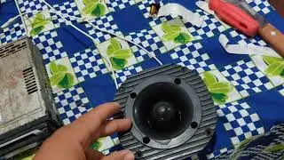 Como recuperar um reparo de som bobinando novamente