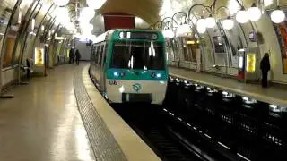 Passage du MF 77 N&deg;31007 &agrave; Cit&eacute; sur la ligne 4.