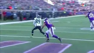 Russell Wilson warms the frigid Seahawks with a touchdown